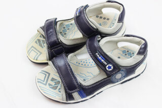 Босоніжки для хлопчика (34 розмір)