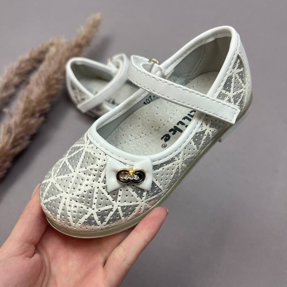 Туфлі для дівчинки ( 22 розмір)