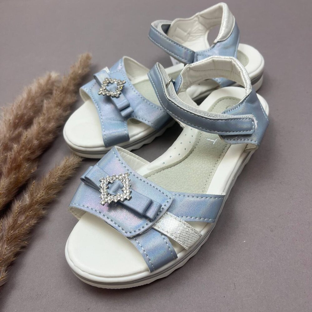 Босоніжки для дівчинки (33 розмір)