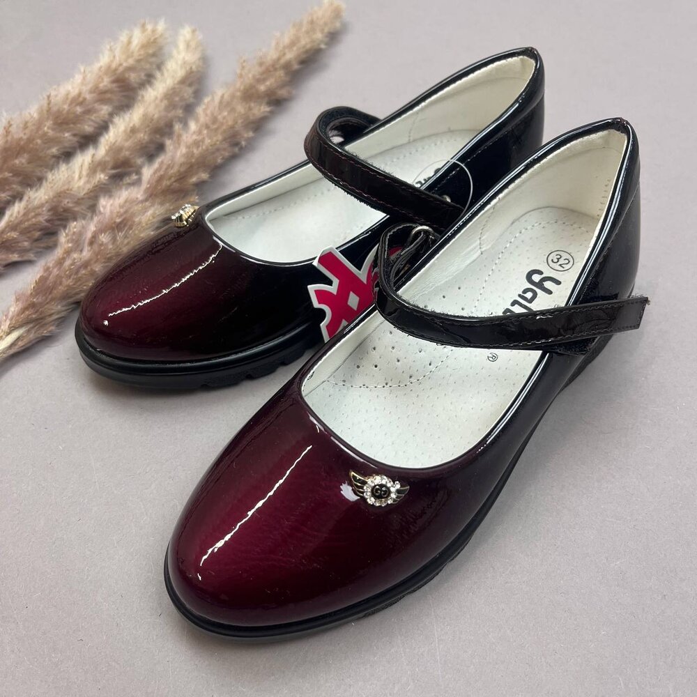 Туфлі для дівчинки ( 30-32 розмір)