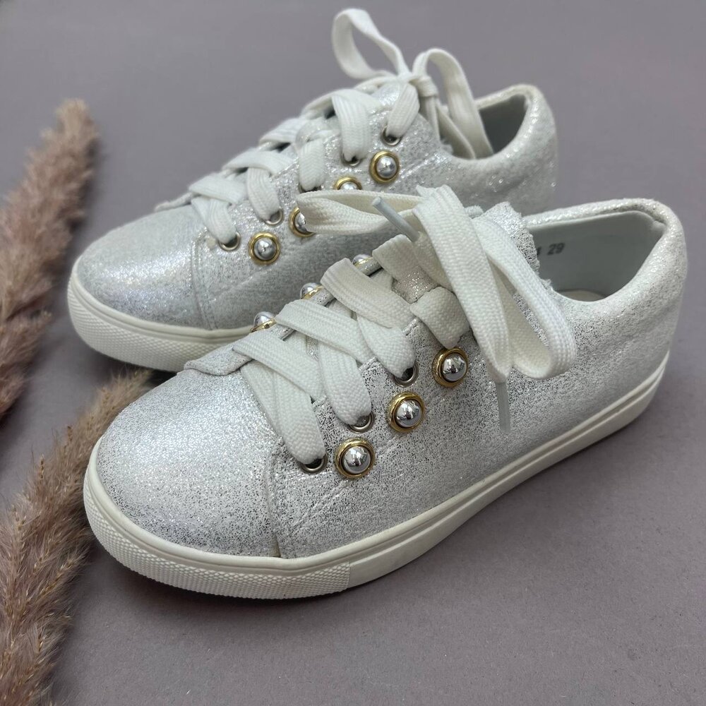 Кроссовки для девочки (29 размер)