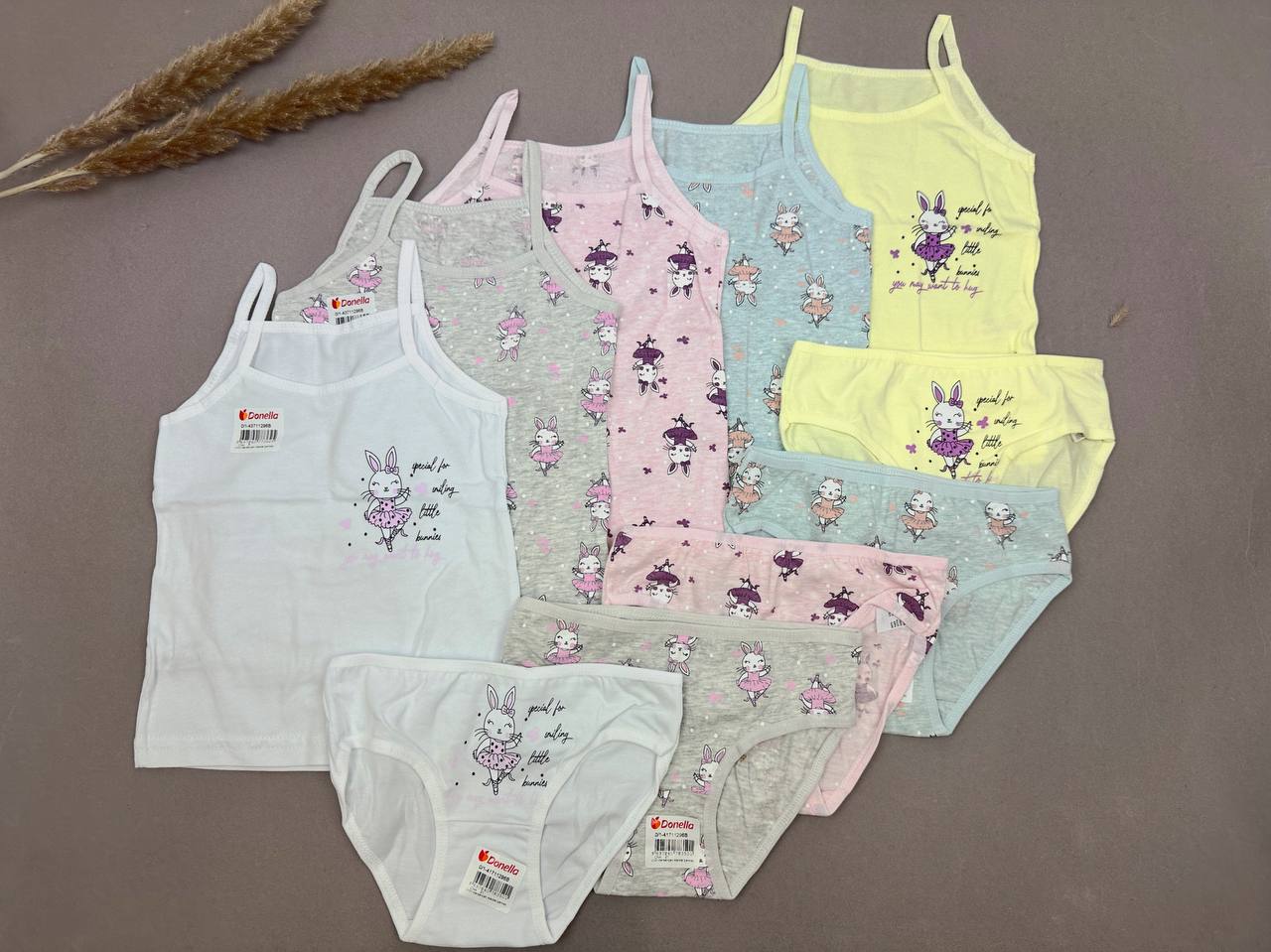 Комплект для дівчинки (0-9 років) Донелла