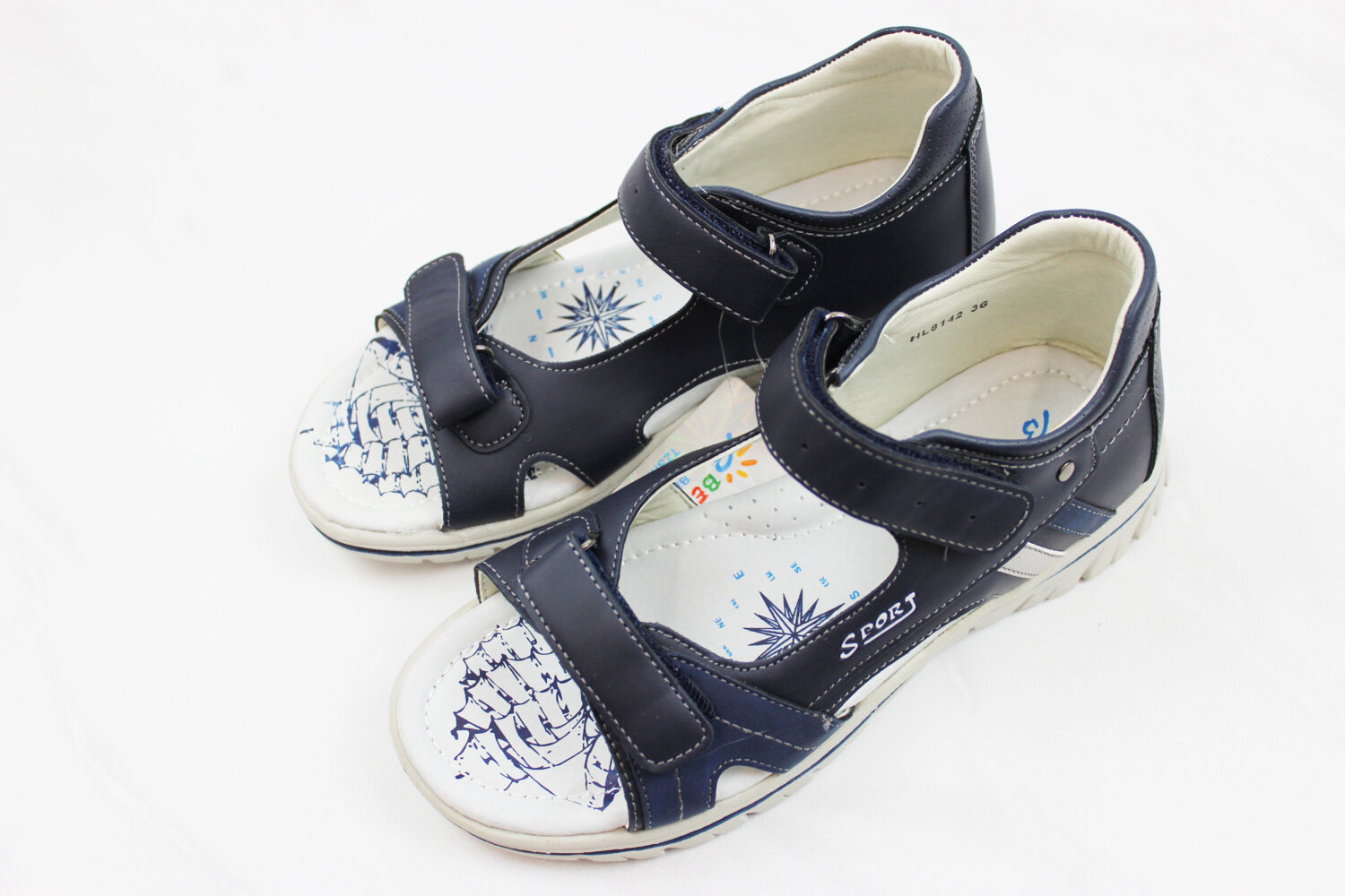 Босоножки для мальчика (36 размер)