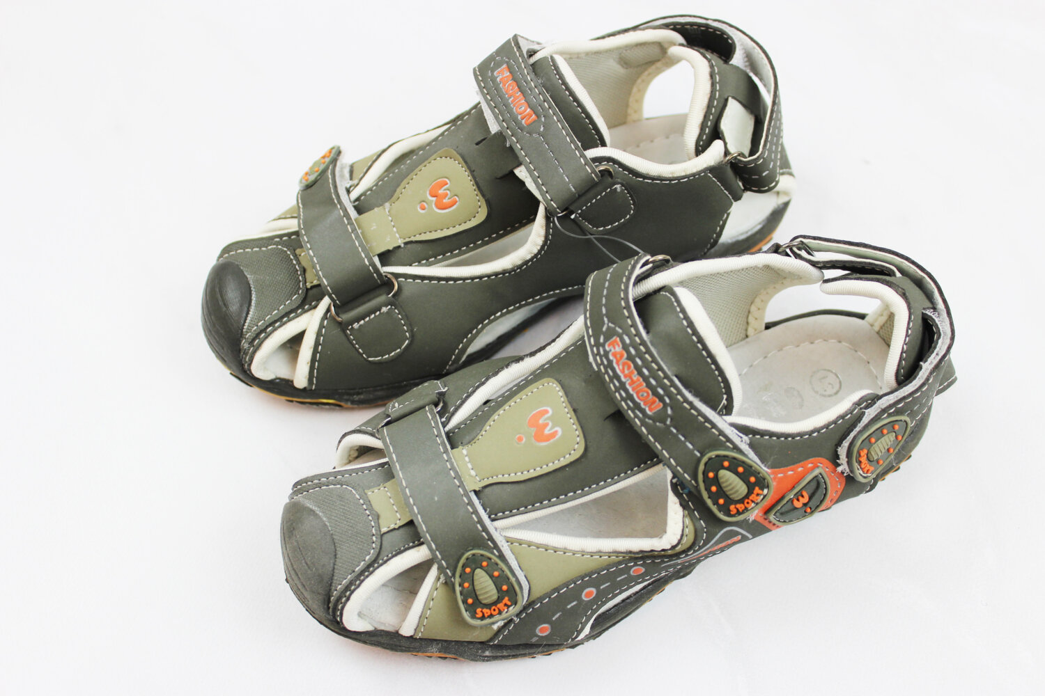 Босоножки для мальчика (30 размер)