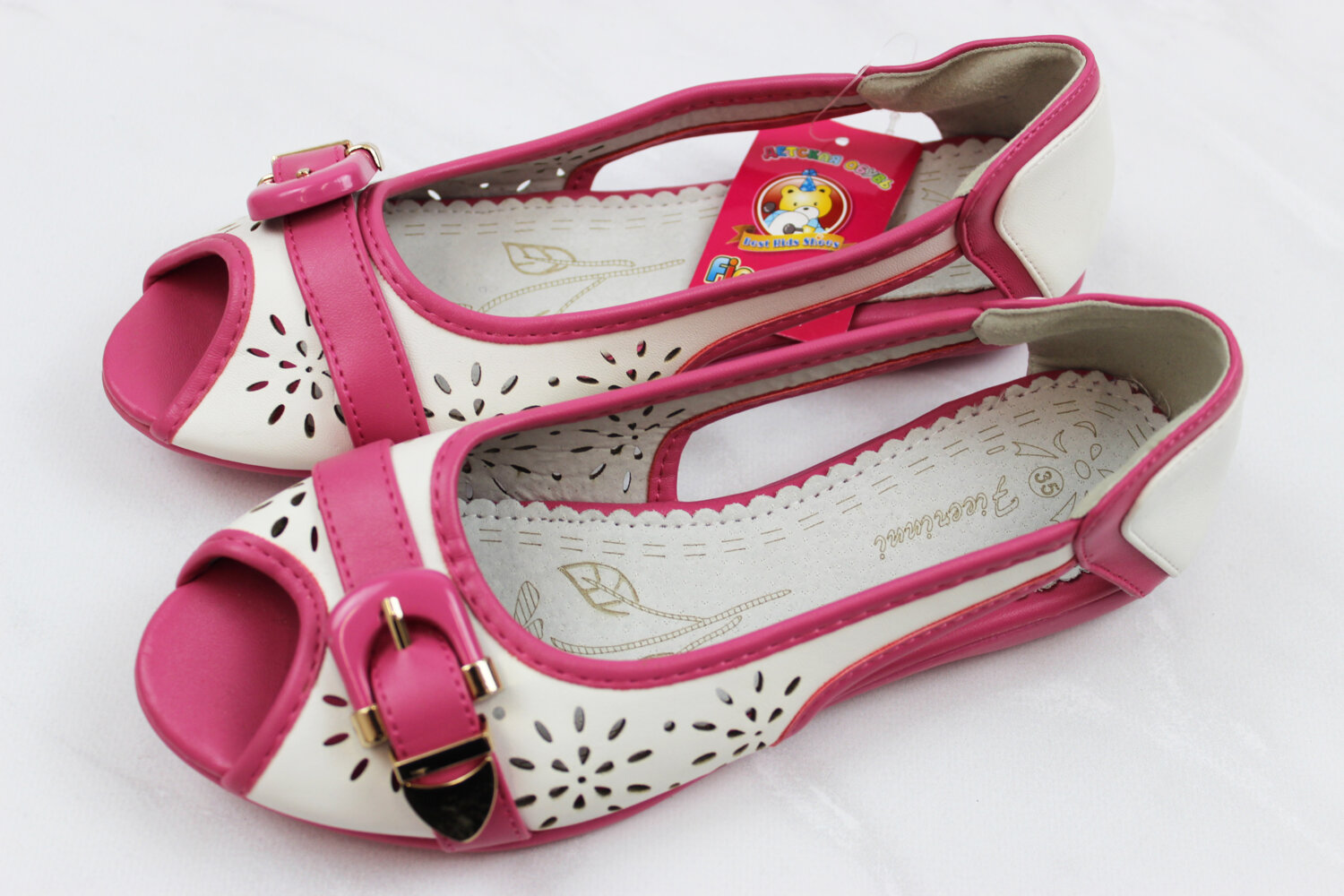 Босоніжки для дівчинки (35 розмір)