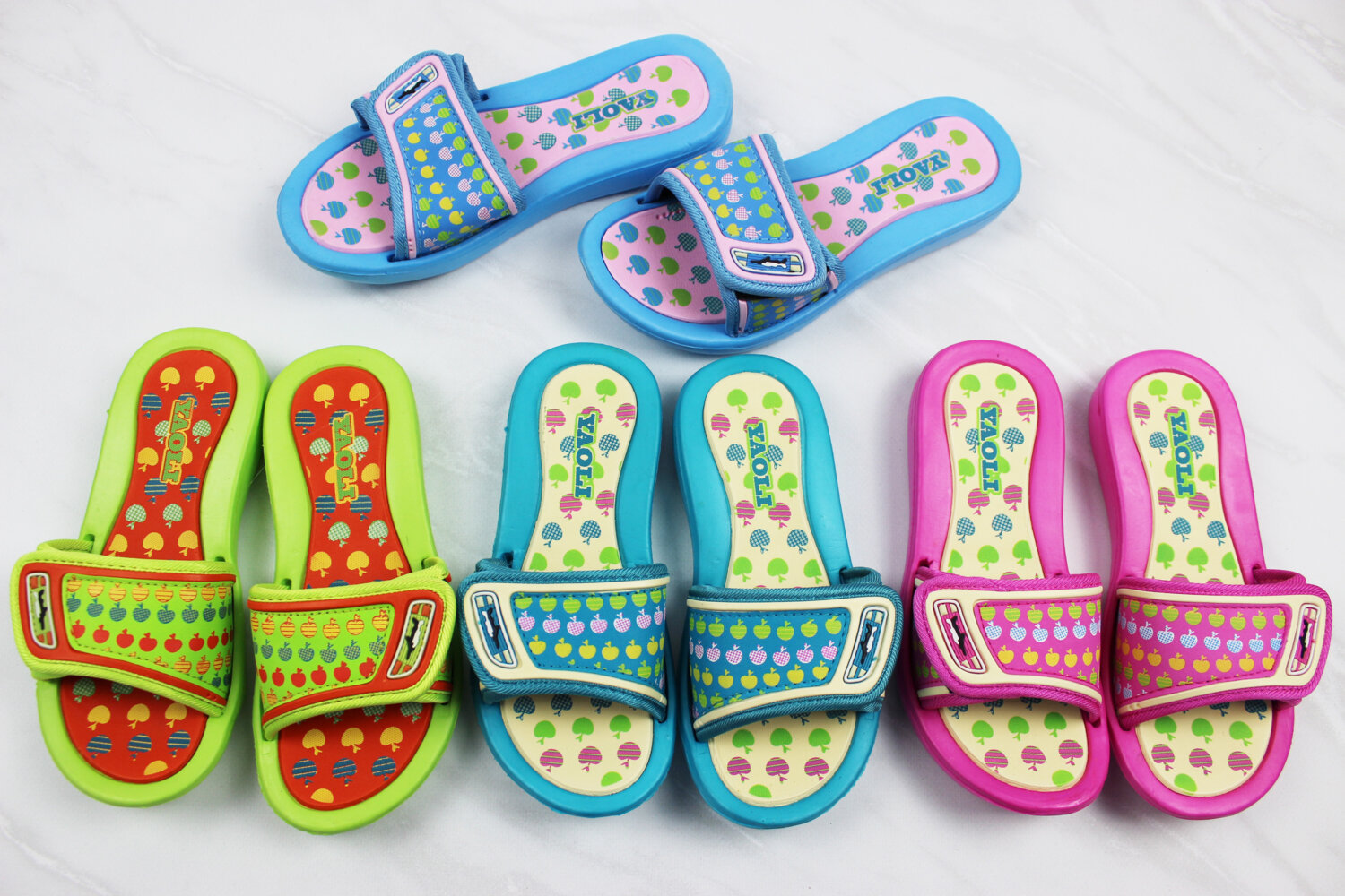 Шлепанцы для девочки (30-33 размер)