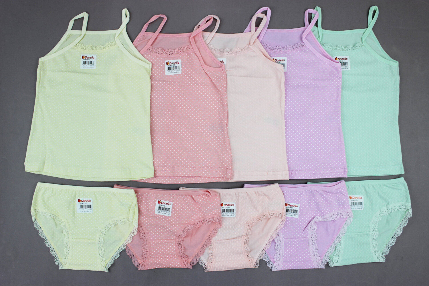 Комплект для дівчинки (0-11 років) Донелла